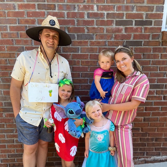 Meet your Posher, Amanda - Picture 1 of 1